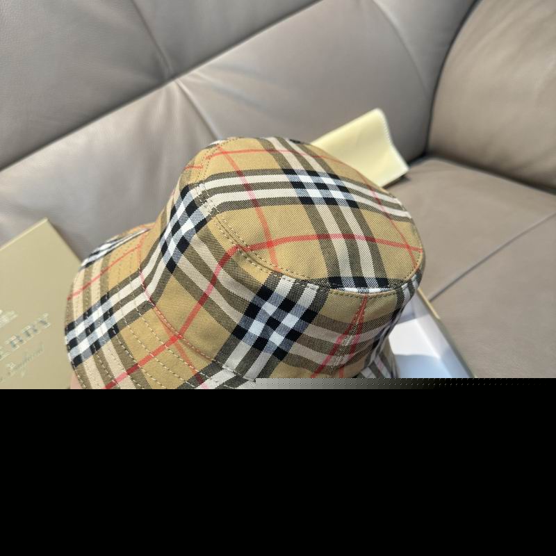 Burberry hat dx17